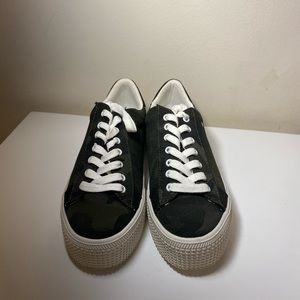Steve Madden Holmes platform sneaker